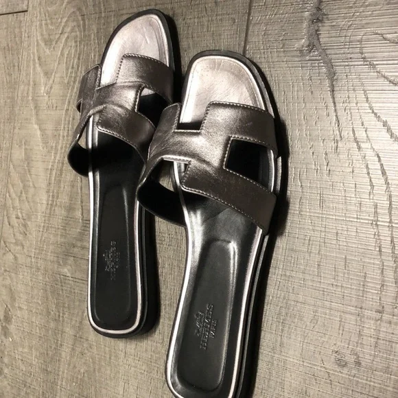 Hermes silver sandals 💙 - Picture 5 of 8